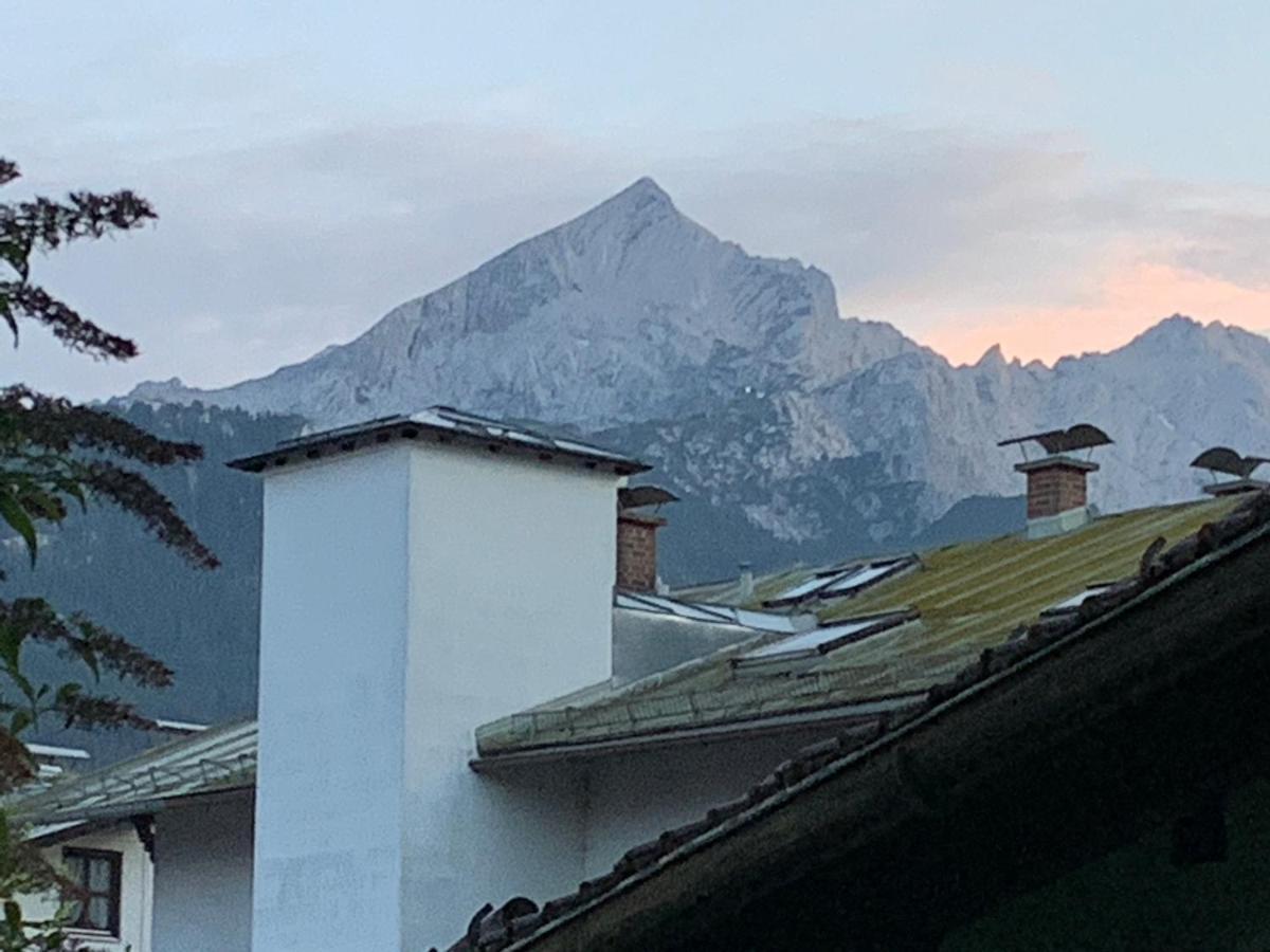 Huge And Calm Apartment In Central Garmisch Eksteriør bilde